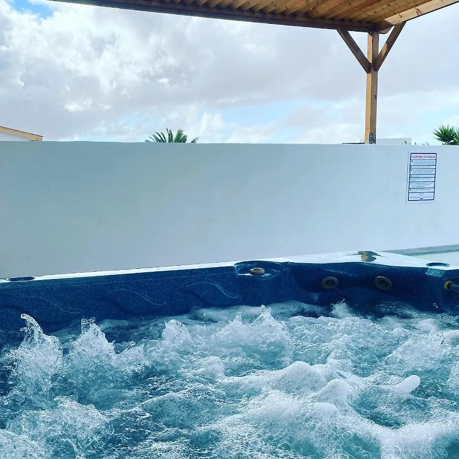 Villa Verano Apartamentos Compartidos Villaverde La Oliva Homestay